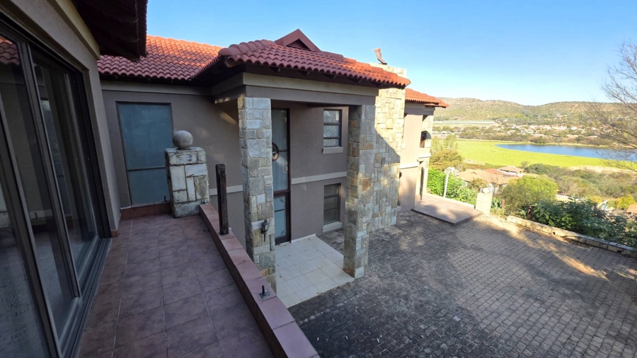 4 Bedroom Property for Sale in Ifafi North West